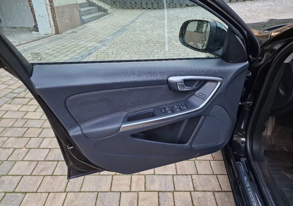 Volvo V60 cena 59900 przebieg: 190377, rok produkcji 2015 z Alwernia małe 277